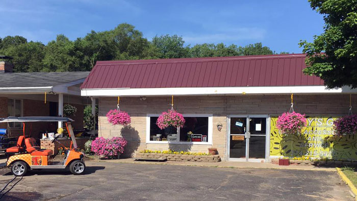 Smileys Golf Cart Store Front